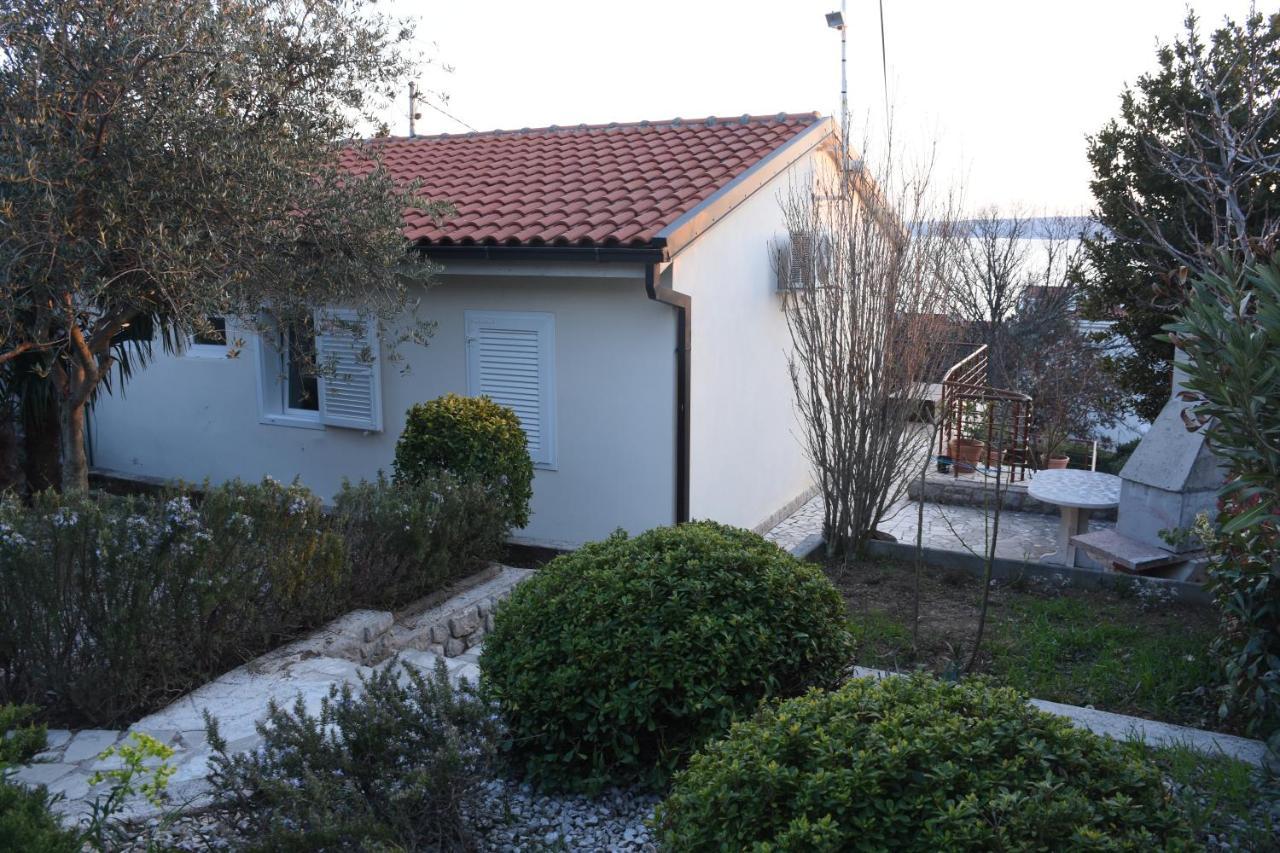 Selce Holiday Exterior photo